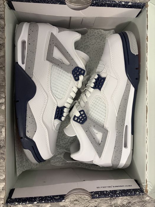 Jordan 4 retro midnight navy