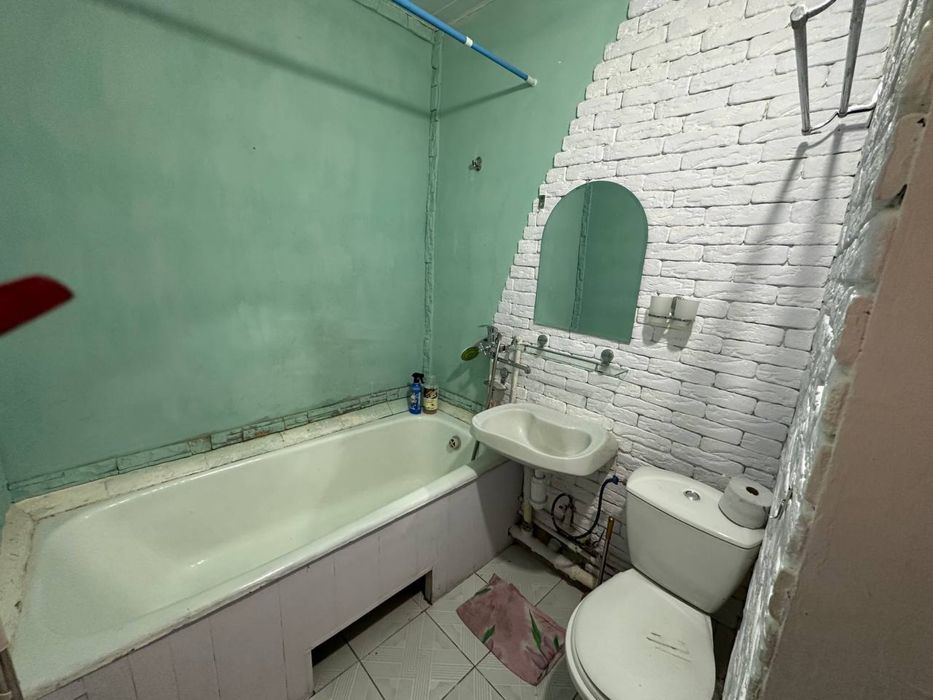 Продаю свою однокомнатную квартиру, переделанную в двухкомнатную