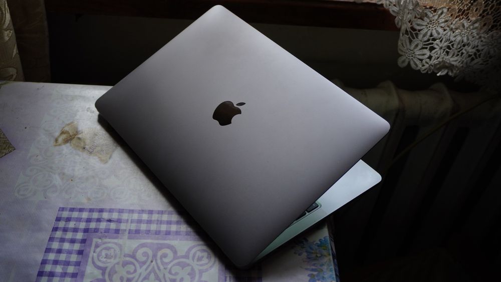 MacBook pro 13 inch 2020 core i5