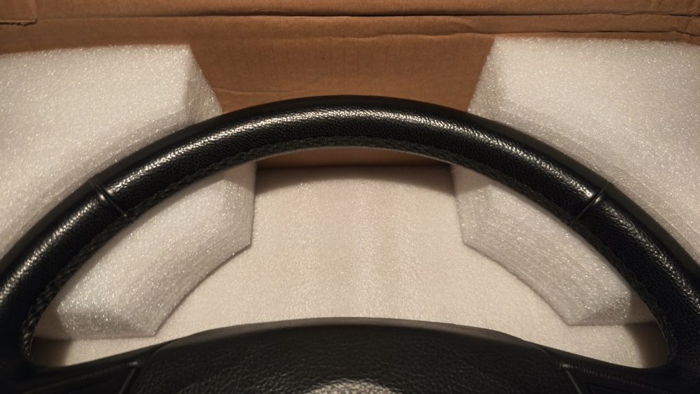 Volan BMW F10 cu încălzire