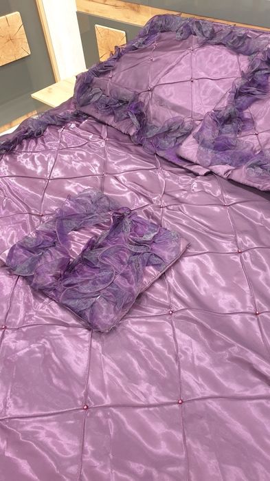 Продам новое покрывало на кровать