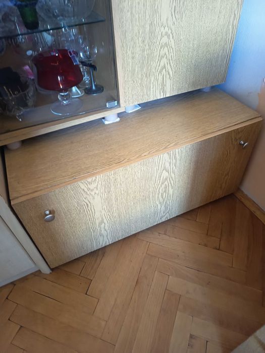 Холни  шкафове модули