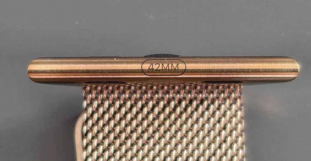 Curea Apple Watch 45/42 mm Graphite/Gold Milanese Loop, originala