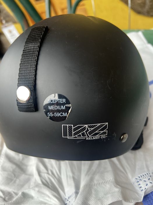 Cască si ochelari pentru skii !