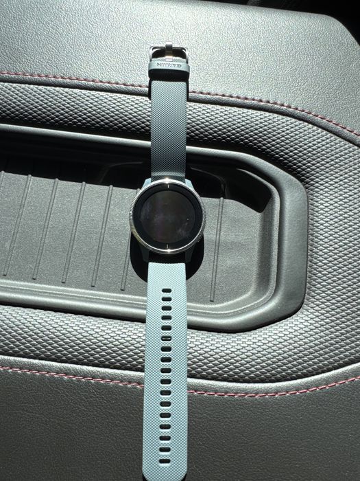 Продам часы Garmin