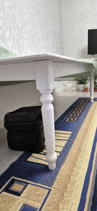 Гостиный и кухни столы