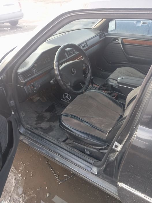 Мерседес 124 2.3автомат