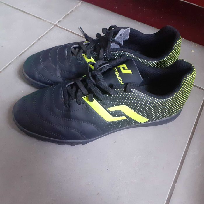 Vand adidasi fotbal ProTouch originali, marime 38, pret 80 lei