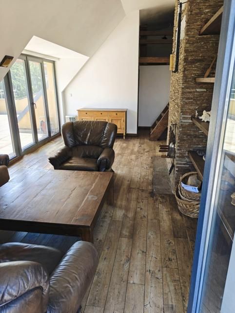 Тристаен апартамент в м-т Гърдова глава