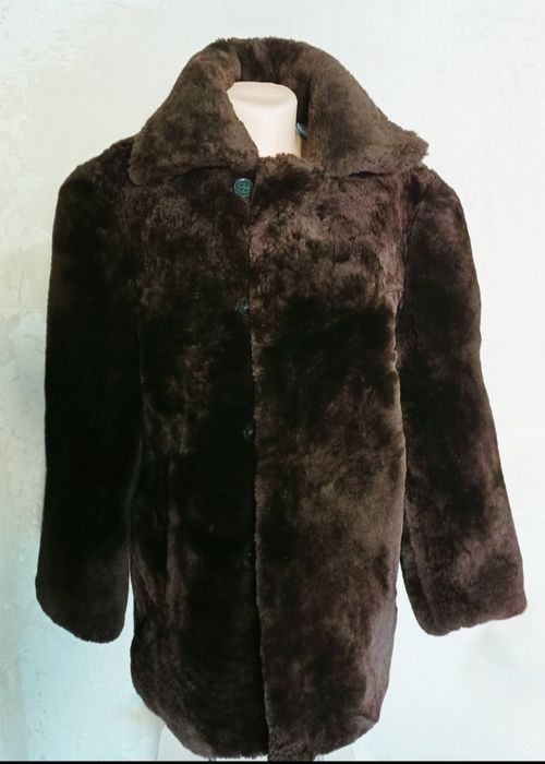 Продам шубу цигейковую