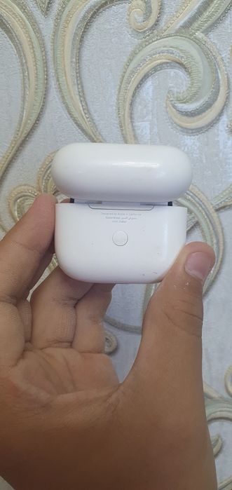 Airpods 4 Dubai dan ob kelgan