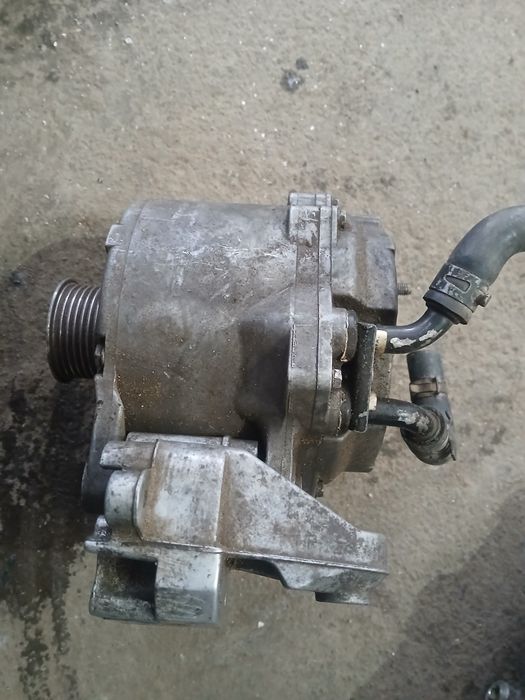 Генератор ауди 3х летровый звоните торг есть