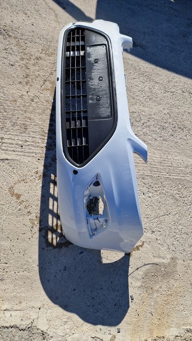 Bara fata Ford Focus 2 facelift (cu defect)
