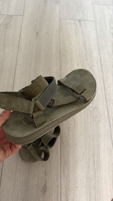Sandale barbatesti din piele intoarsa