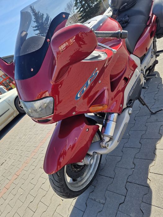 Moto Yamaha GTS 1000