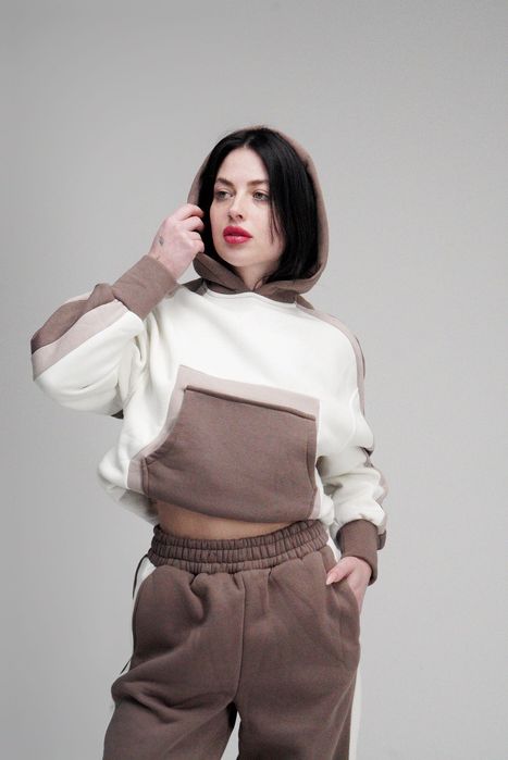 топъл спортен анцуг