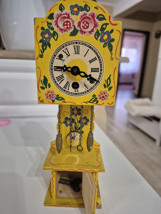 Ceas de podea miniatura