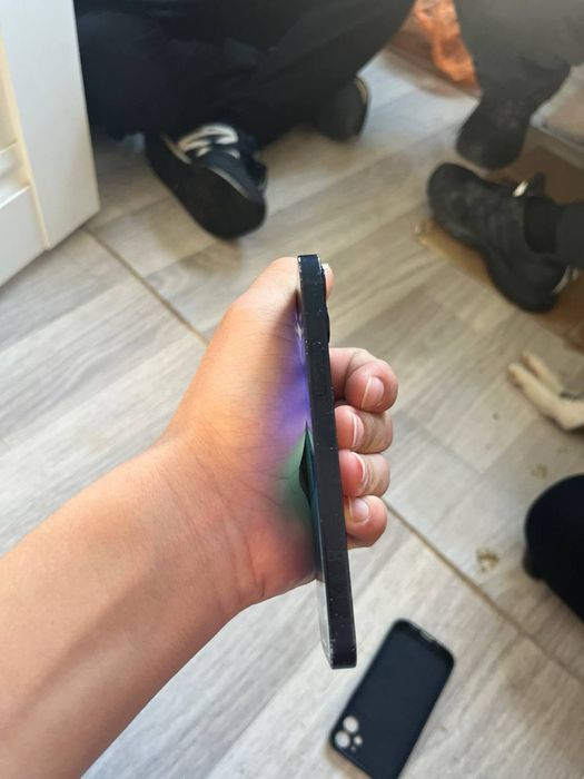 Продам айфон 11 без каробки