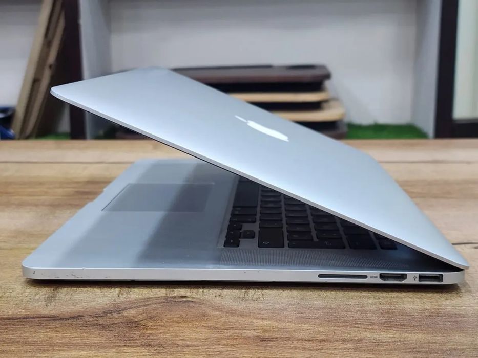 macbook pro 15” Retina (mid 2014) core i7