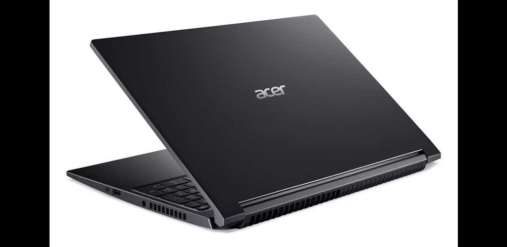 ACER Aspire 7 A715-42G Ryzen 7 5700U