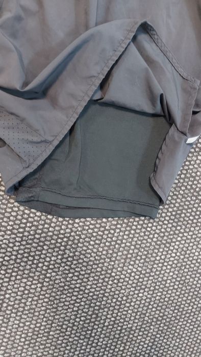 Nike шорти  с клин L размер