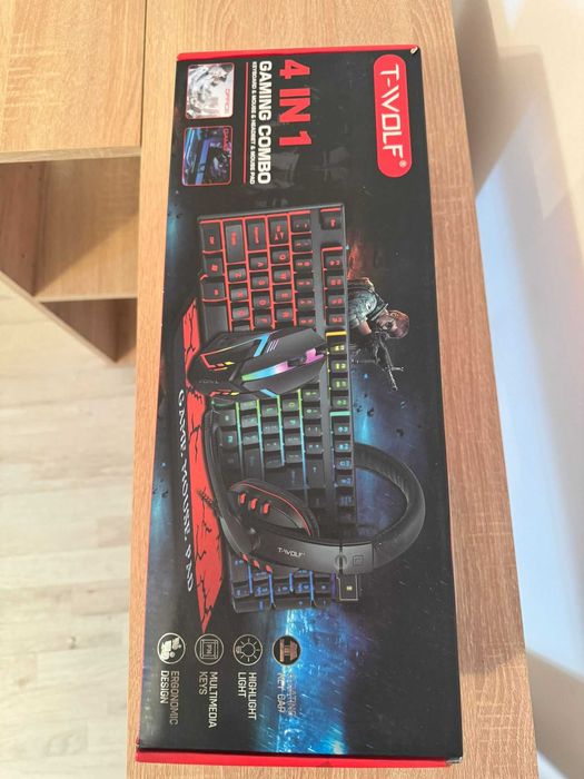 Set gaming, tastatura Mouse, Casti, Pad, Interlook,Iluminare RGB,Negru