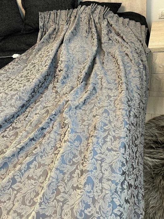 draperie gri cu imprimeu din tesatura