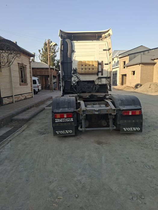 Volvo   F12  420