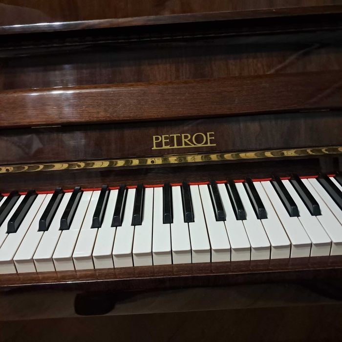 petrof пианино продам