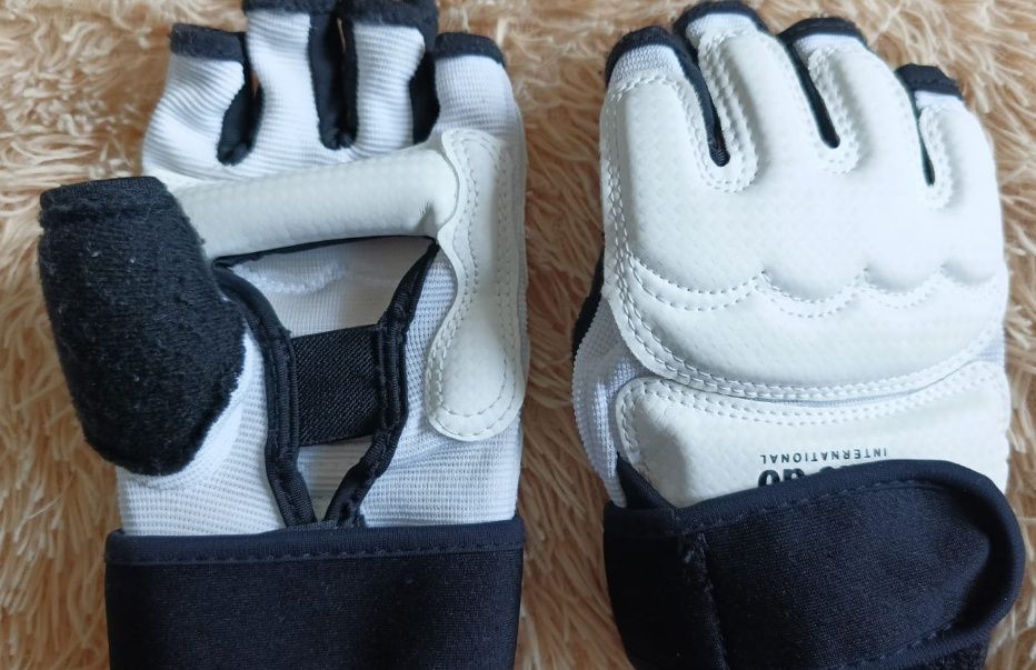 Перчатки (шингарты, шингарты-сосиски)