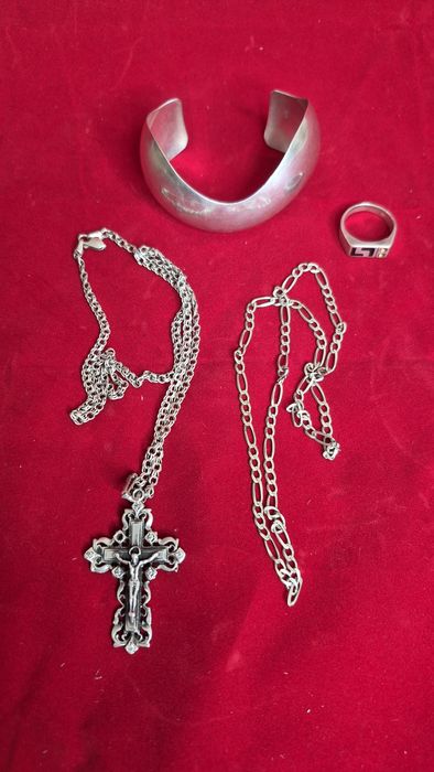 Изделия из серебра.