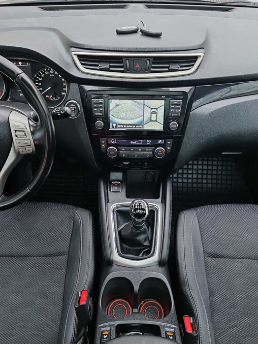 Nissan Qashqai Tekna DCiNaviLedXenonPielePanoramicCmr360InczScaune etc