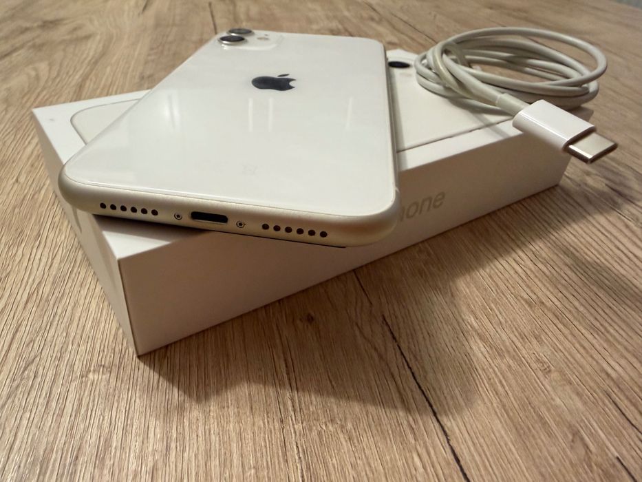 Telefon iPhone 11