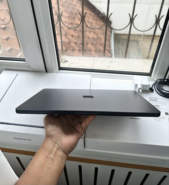 MacBook Air M2 Midnight 15-inch 8/256GB