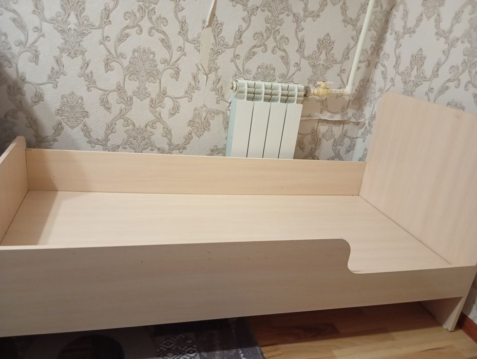 Продам детскую кровать
