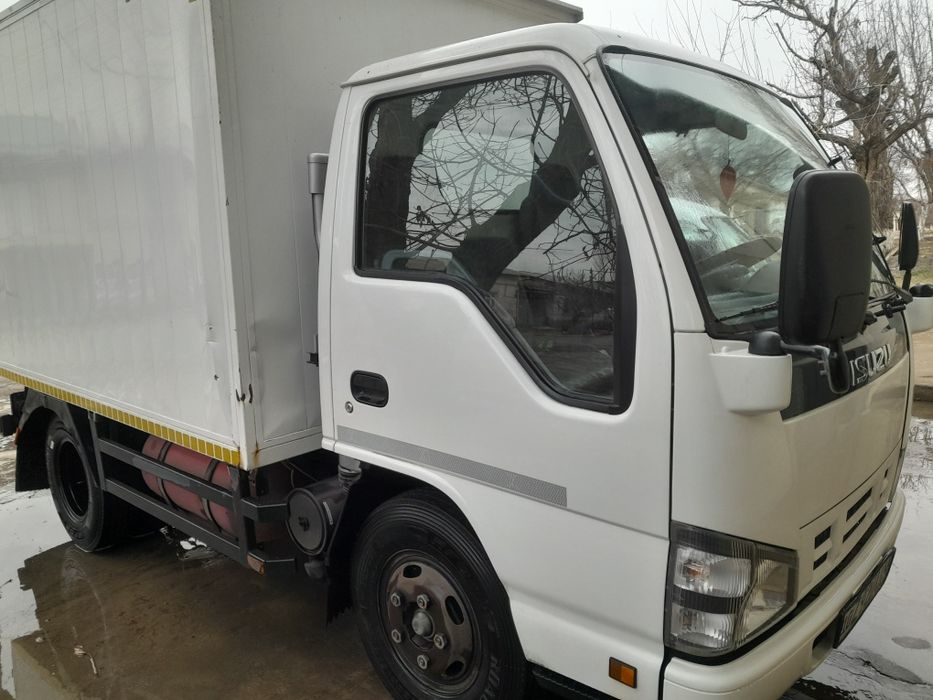 Ісузі 2016 йіл холаті зўр