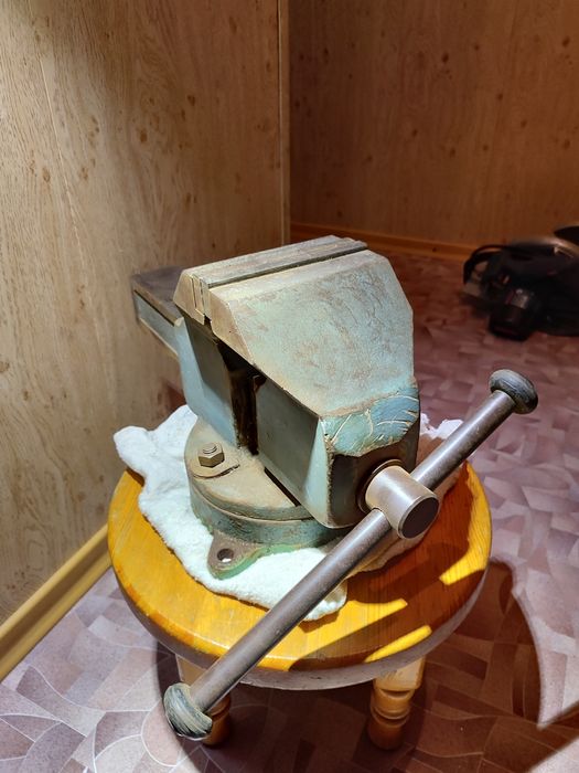 Тиски СССР размер губок 125мм