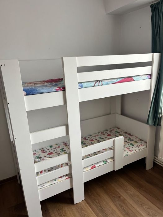 Pat supraetajat foarte rezistent din PAL + saltele 170 x 70 cm incluse