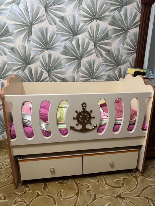 Detski kravat sotiladi