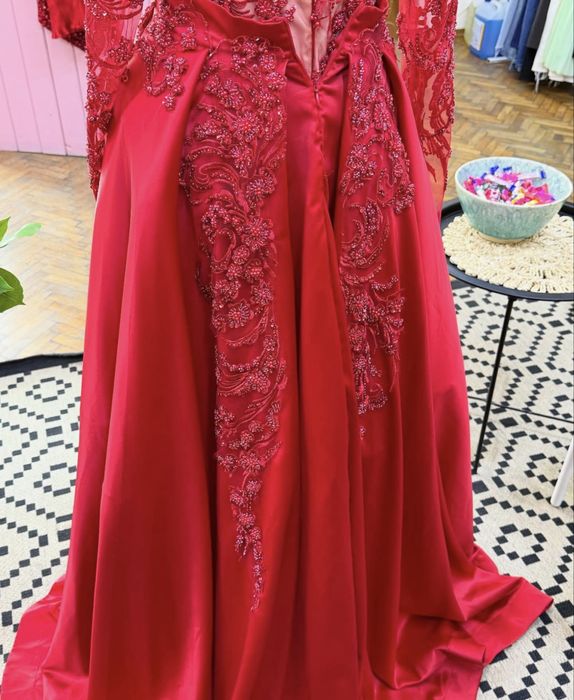 Rochie superba din dantela deosebita