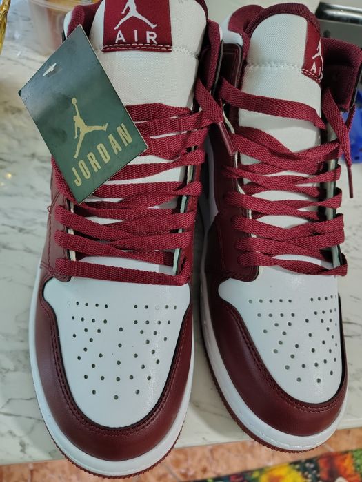 Vând ghete Nike jordan
