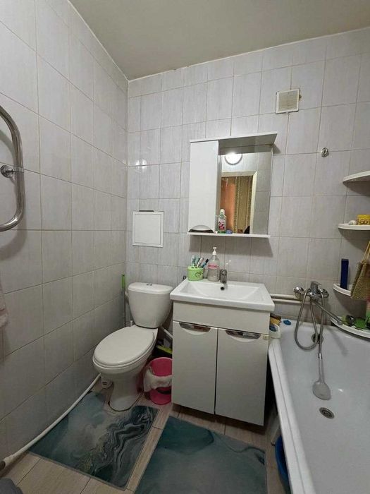 2к. 51 кв. на 2этаже в мкр.Юбилейном