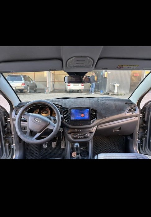 Лада Веста 2017 года