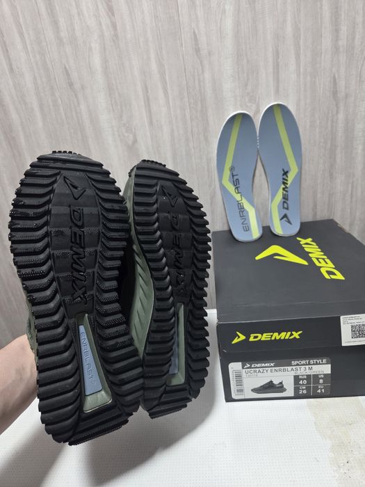 Кроссовки DEMIX полуботинки