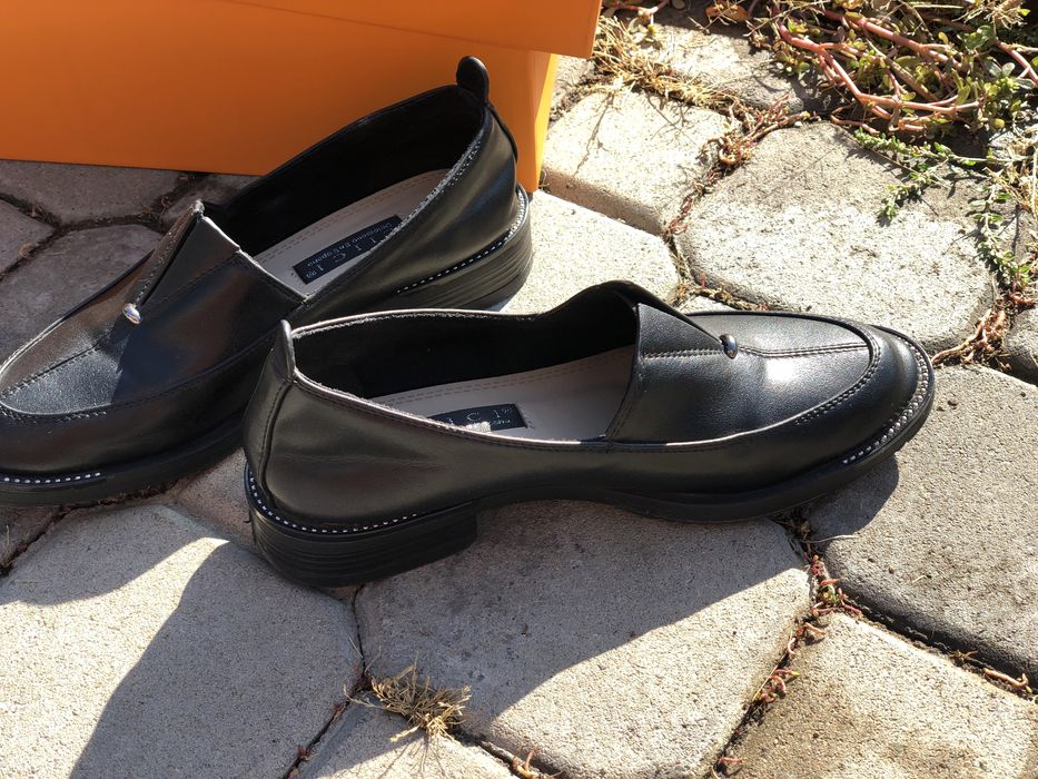 Продам женские лоферы