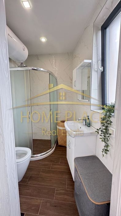 Дава се под наем Двустаен апартамент в Варна, Център - 90 кв.м за 918 € - Снимка #10