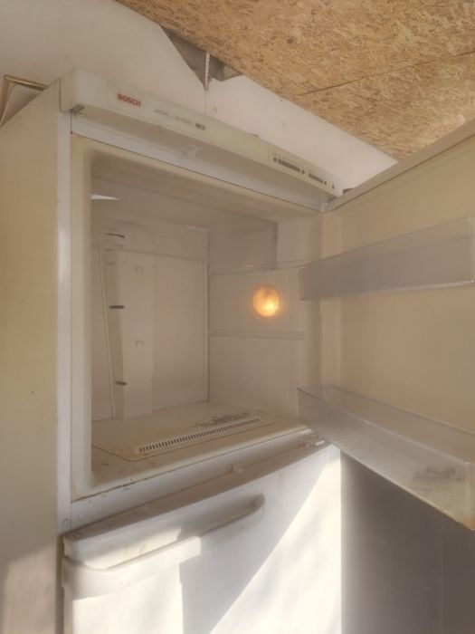 Продам большой холодильник