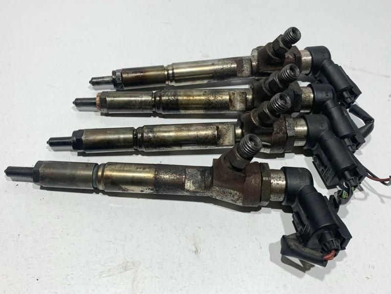 Injector Nissan Qashqai J10 1.5 dci K9K (282) H8200294788