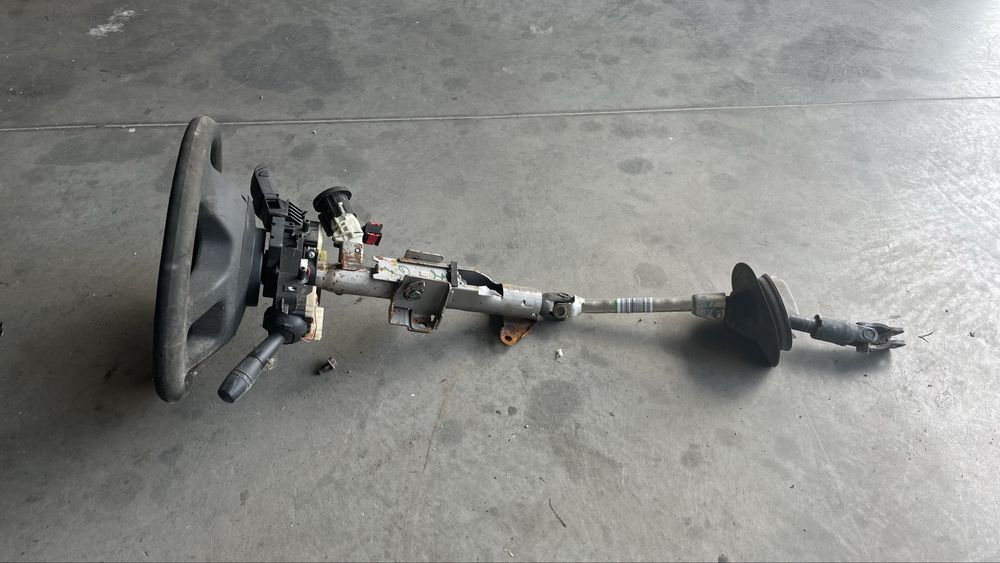 Кормилна рейка с волан Renault Traffic 3 2014-