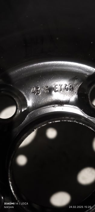 Оригинални джанти hyundai 15. С гуми185.65.R15T и тасове.